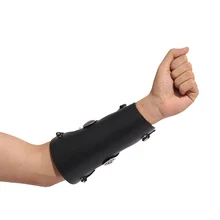 17*16cm Cowhide Arm Guard Protect Arm for Traditional Recurve Bow Archery Hunting Shooting
17*16cm Cowhide Arm Guard Protect Arm for Traditional Recurve Bow Archery Hunting Shooting