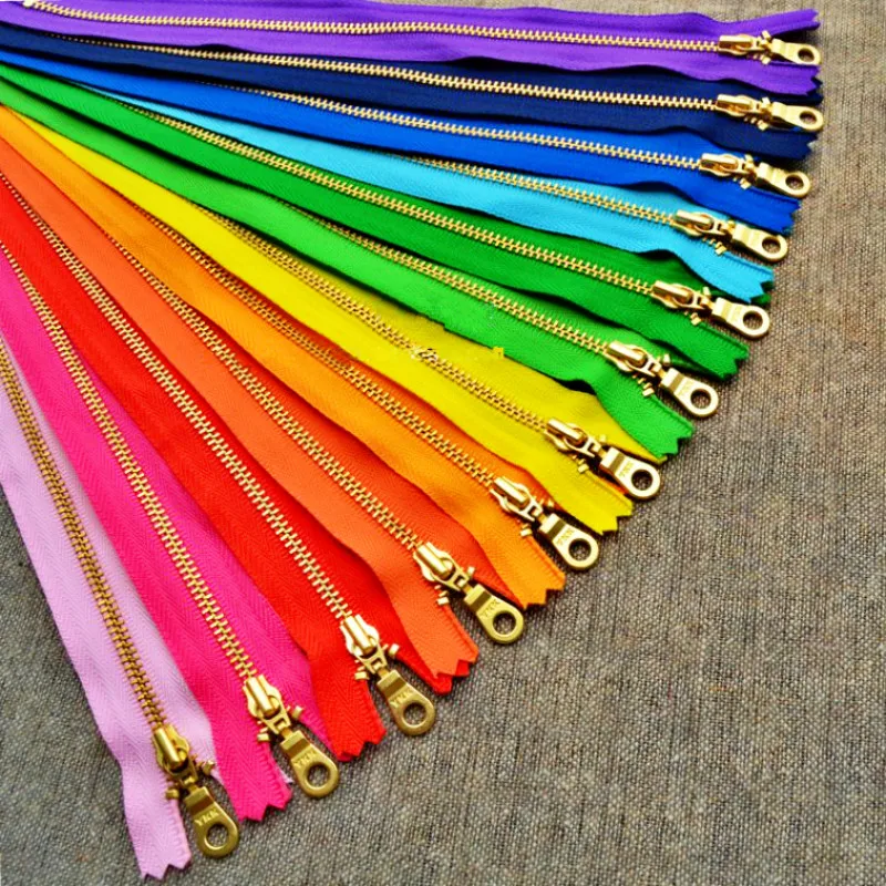24 PCS/LOT 3# YKK METAL Zipper 20CM CLOSE END FOR Leather BAG COLLAR Sewing Accessories ART DIY wholesale
24 PCS/LOT 3# YKK METAL Zipper 20CM CLOSE END FOR Leather BAG COLLAR Sewing Accessories ART DIY wholesale
