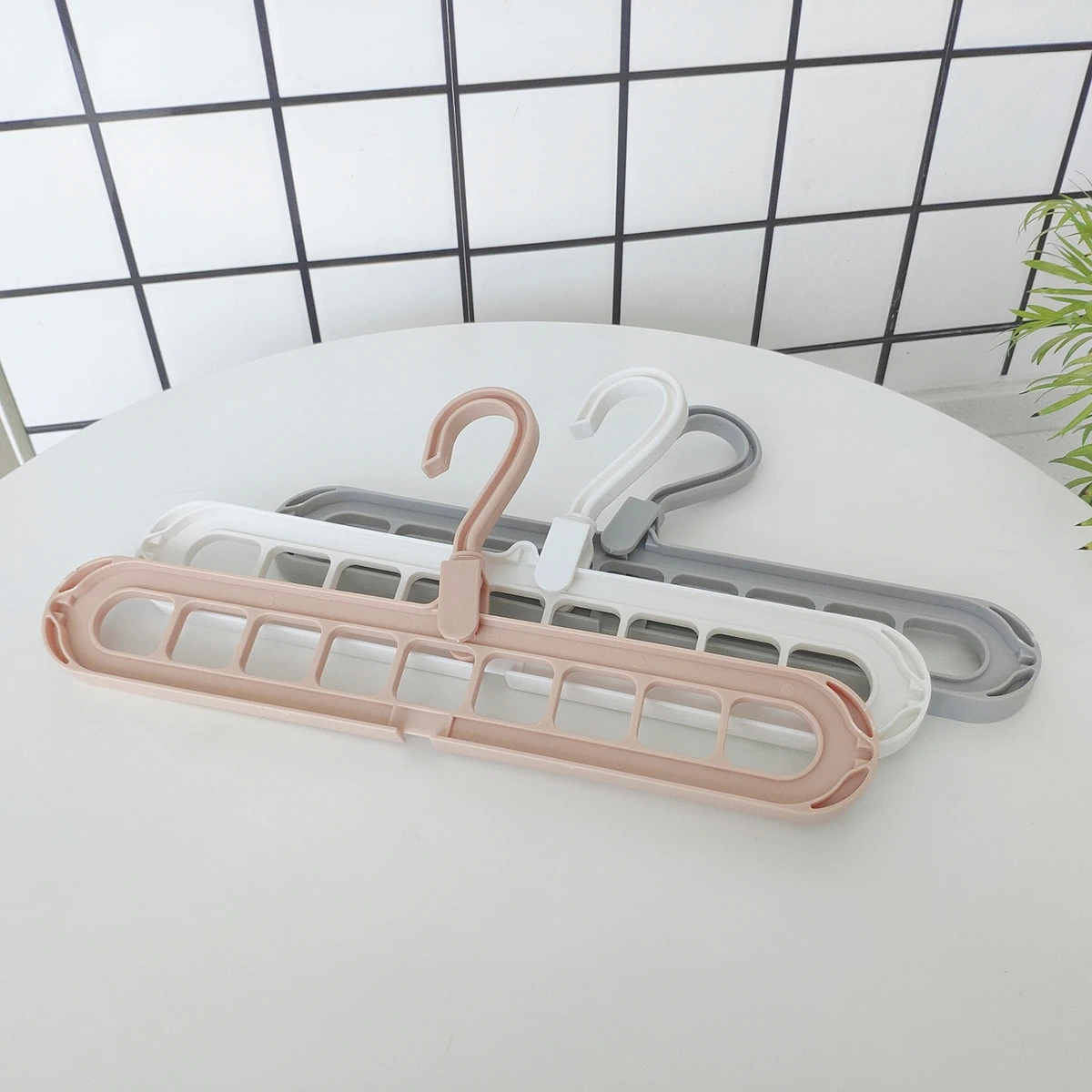 2 Pcs Multifunction Plastic Circle Clothes Hanger Clothes Drying Racks Scarf Clothes Hangers Storage Rack
2 Pcs Multifunction Plastic Circle Clothes Hanger Clothes Drying Racks Scarf Clothes Hangers Storage Rack