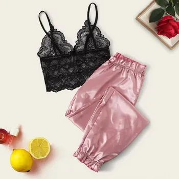 Cute Pyjama Femme 2020 Summer Women V-neck Lace Camisole Satin Trousers Lingerie Sleepwear Pajamas Set Female Nightwear
Cute Pyjama Femme 2020 Summer Women V-neck Lace Camisole Satin Trousers Lingerie Sleepwear Pajamas Set Female Nightwear