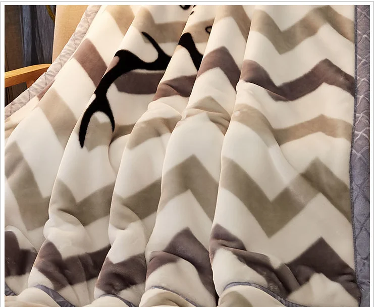 Shop Autumn and winter add thi bla and white stred blanket 1.5M 1.8M