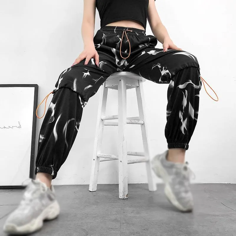 Nice Summer Bloom Printed Casual Harajuku Sweatpants Women Hip Hop Elastic High Waist Trousers
Nice Summer Bloom Printed Casual Harajuku Sweatpants Women Hip Hop Elastic High Waist Trousers