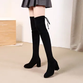 Oversized Pure roundheaded butterflyknotted straightbarreled boots
Oversized Pure roundheaded butterflyknotted straightbarreled boots