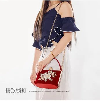 New suede handbags fashion high-quality diagonal package flower evening banquet bag ladies card fashion bags hot sale
New suede handbags fashion high-quality diagonal package flower evening banquet bag ladies card fashion bags hot sale