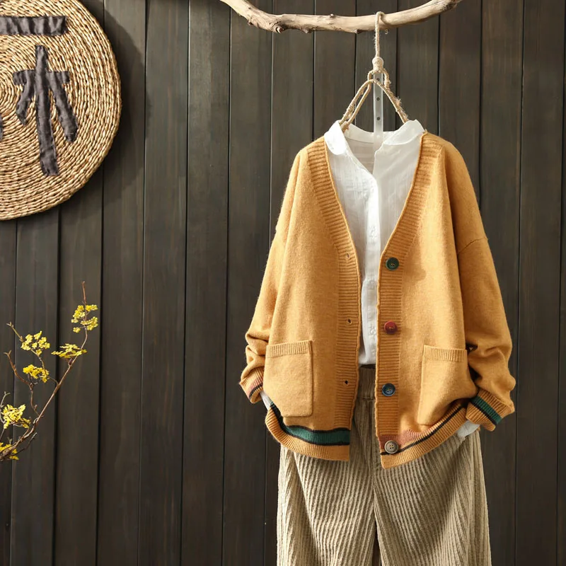 Mori Girls Back Rabbit Letters Jacquard Knitting Cardigans Loose Mixed Color Button Pocket Sweater Female Loose Autumn Coat 2019
Mori Girls Back Rabbit Letters Jacquard Knitting Cardigans Loose Mixed Color Button Pocket Sweater Female Loose Autumn Coat 2019