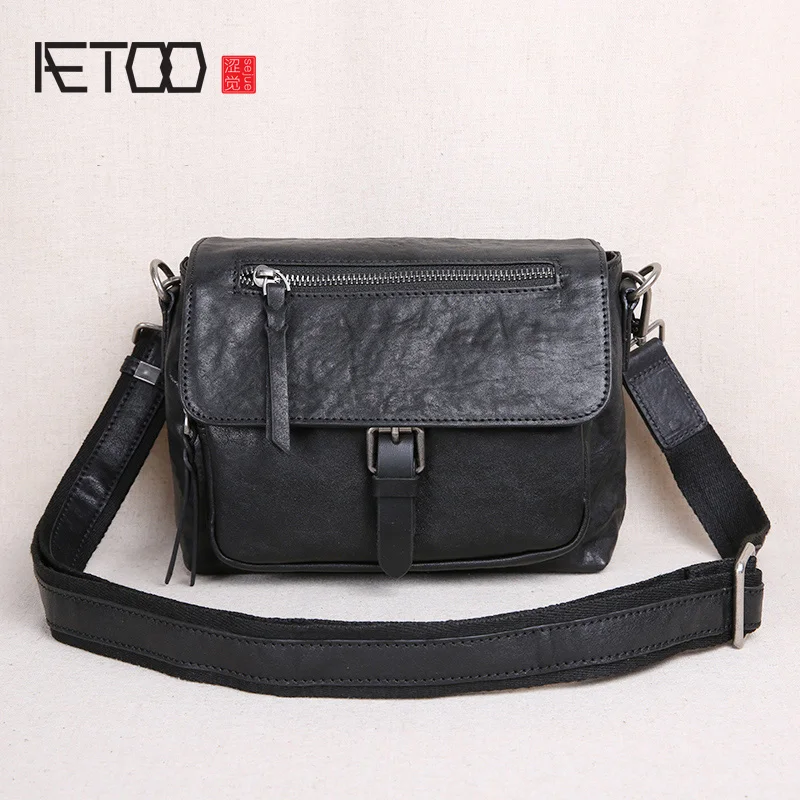 AETOO Genuine leather men's shoulder bag, first layer cowhide mini men's messenger bag, casual small shoulder bag
AETOO Genuine leather men's shoulder bag, first layer cowhide mini men's messenger bag, casual small shoulder bag