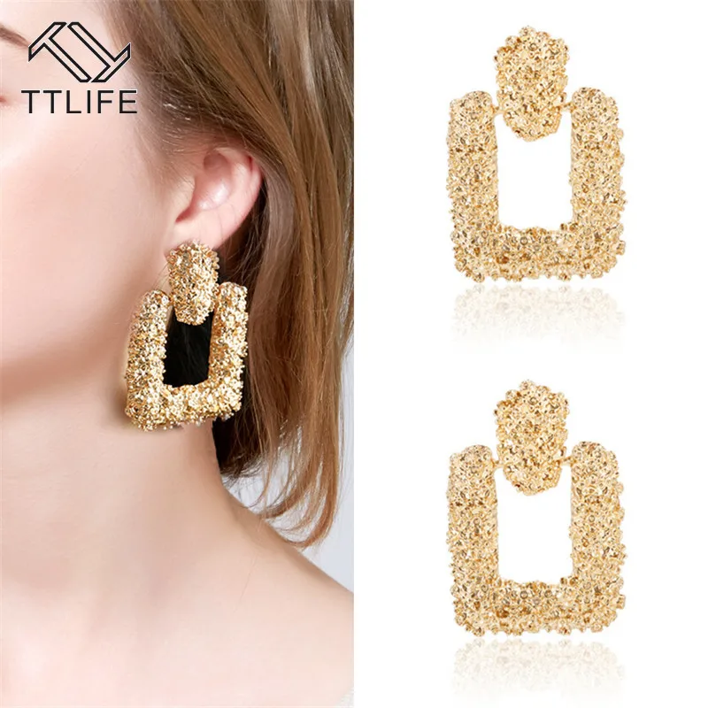 TTLIFE Vintage Earrings Metal Earrings Embossed Floral Stud Earrings Dangle Bohemian Statement Earrings Wedding Party Jewelry
TTLIFE Vintage Earrings Metal Earrings Embossed Floral Stud Earrings Dangle Bohemian Statement Earrings Wedding Party Jewelry