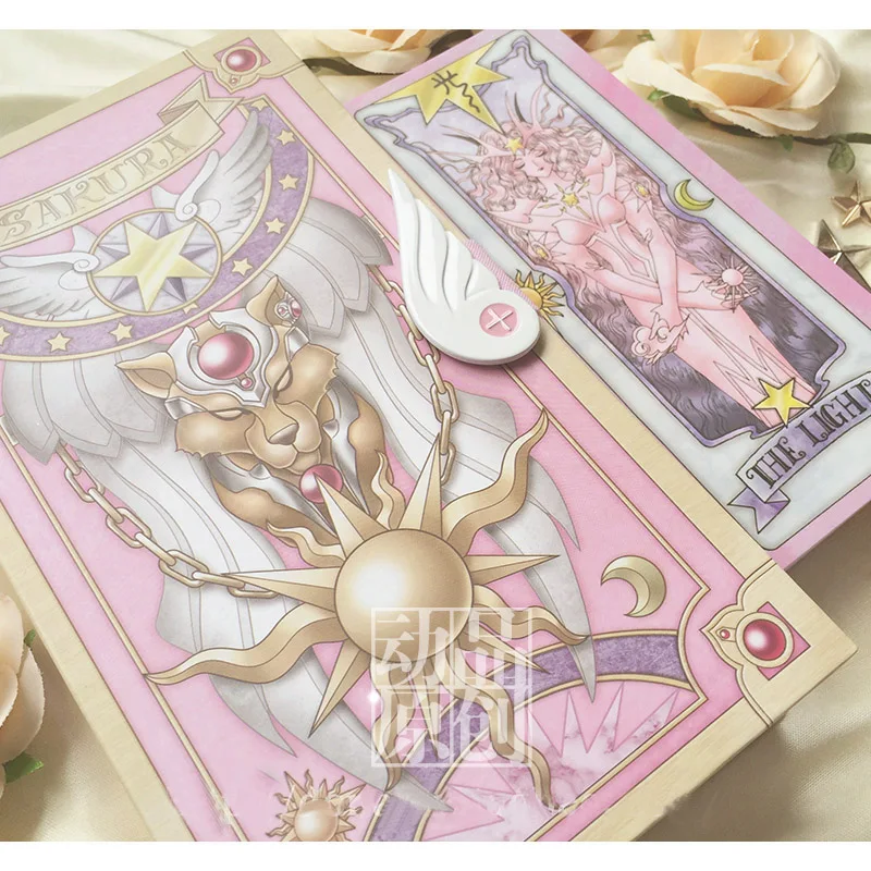 Original Edition Anime Cardcaptor Sakura Clow Cards 52 Piece+Book SET+Sakura Card Cardcaptor Cosplay Accessories props Gift
Original Edition Anime Cardcaptor Sakura Clow Cards 52 Piece+Book SET+Sakura Card Cardcaptor Cosplay Accessories props Gift