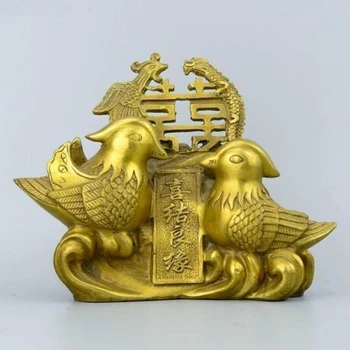 Exquisite Chinese Brass Hand Made Mandarin Duck Dragon & Phoenix Statue Marry Gift
Exquisite Chinese Brass Hand Made Mandarin Duck Dragon & Phoenix Statue Marry Gift