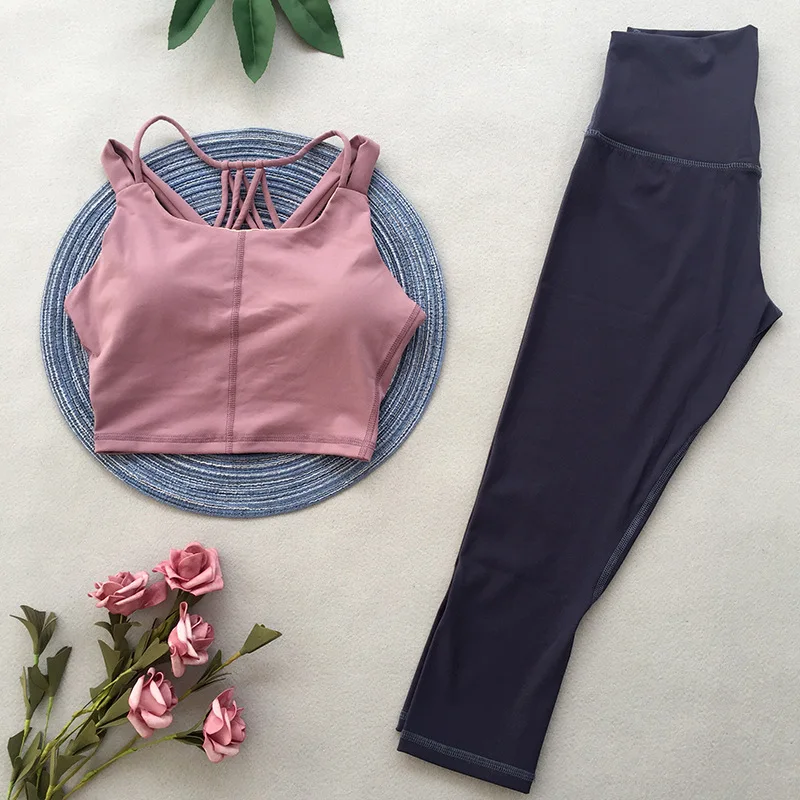 Newest Sports Slim Stretch Fast Dry Sweat Fitness Yoga Running Solid Color Sports Suit Yoga Set Women
Newest Sports Slim Stretch Fast Dry Sweat Fitness Yoga Running Solid Color Sports Suit Yoga Set Women