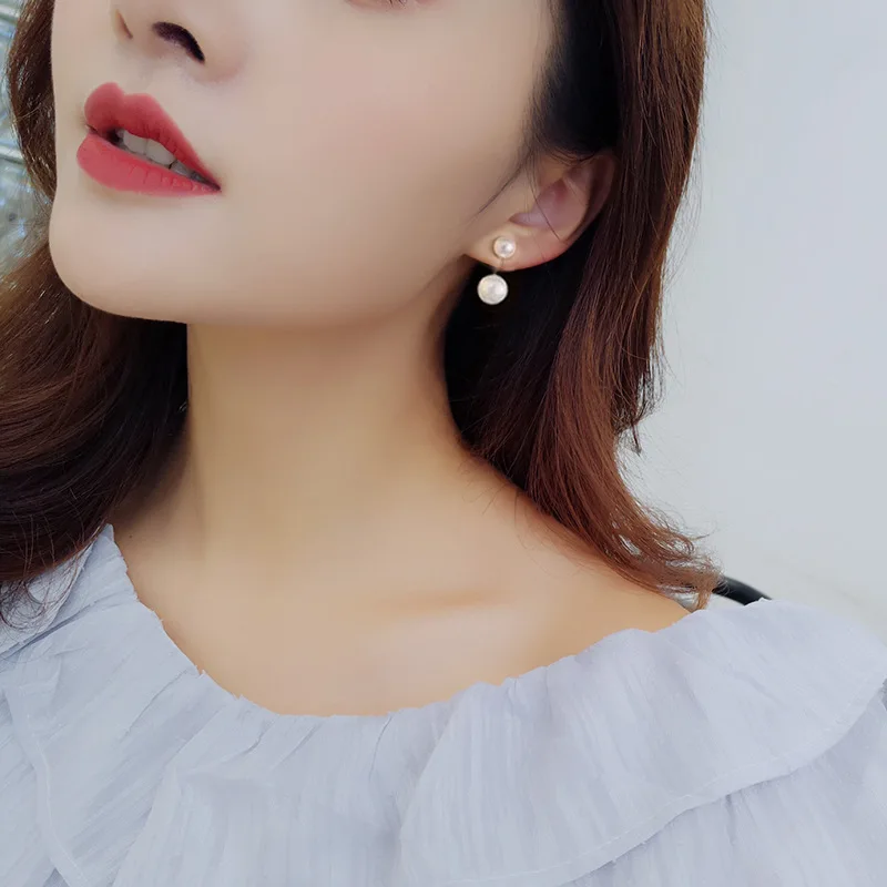 Fashion Ear Jewelry Double Side Imitation Simulated Pearl Ball Earrings Silver Color Stud Earring for Women Simple Jewelry Gift
Fashion Ear Jewelry Double Side Imitation Simulated Pearl Ball Earrings Silver Color Stud Earring for Women Simple Jewelry Gift