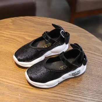 New autumn girl baby sequined princess shoes lightweight rabbit ear sneakers girl casual shoes
New autumn girl baby sequined princess shoes lightweight rabbit ear sneakers girl casual shoes