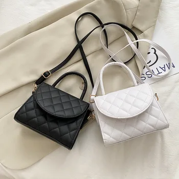 Small bag handbags 2020 new trendy rhombus all-match shoulder messenger bag net red fashion portable small square bag
Small bag handbags 2020 new trendy rhombus all-match shoulder messenger bag net red fashion portable small square bag