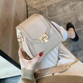 Original Design Fashion Vintage Chain Handbag & Fashion Diagonal Cross Box Bag Width 15.5cm Height 16cm Thickness 11.5cm
Original Design Fashion Vintage Chain Handbag & Fashion Diagonal Cross Box Bag Width 15.5cm Height 16cm Thickness 11.5cm
