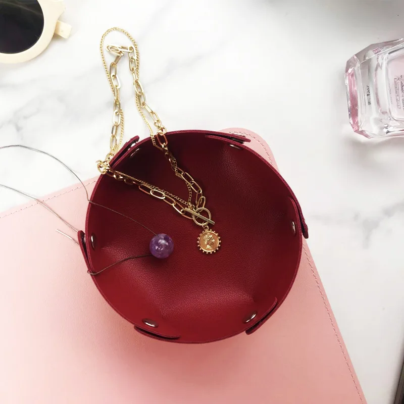 1 Pcs Desktop Storage Tray Leather Key Plate Home Decoration Dice Tray key Wallet Coins PU leather folding Storage Box Wholesale
1 Pcs Desktop Storage Tray Leather Key Plate Home Decoration Dice Tray key Wallet Coins PU leather folding Storage Box Wholesale