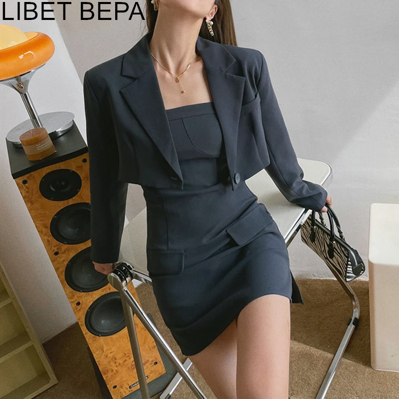 New 2022 Autumn Winter Women's Sets 2 Pieces Blazer Sleeveless Dresses Fashionable Package Hip Elegant Vintage Lady Suits WS6739
New 2022 Autumn Winter Women's Sets 2 Pieces Blazer Sleeveless Dresses Fashionable Package Hip Elegant Vintage Lady Suits WS6739