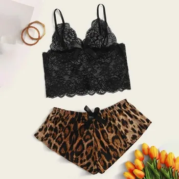 Sexy Leopard Print Lace Pajamas Set Women Sleeveless Camisole+Shorts Summer Comfortable Pajamas For Women Hollow Out Nightwear
Sexy Leopard Print Lace Pajamas Set Women Sleeveless Camisole+Shorts Summer Comfortable Pajamas For Women Hollow Out Nightwear