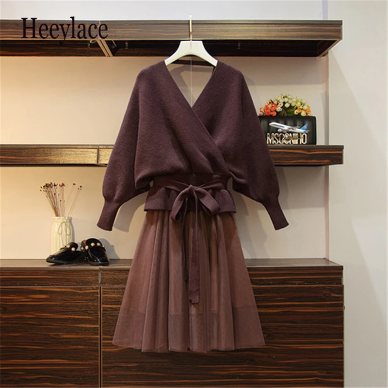 plus size autumn winter dress set 2019 two piece set women knit batwing sleeve sweaters top and elastic waist mesh skirt sets
plus size autumn winter dress set 2019 two piece set women knit batwing sleeve sweaters top and elastic waist mesh skirt sets