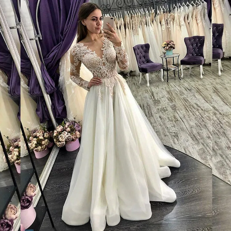 Vintage Bride Dress A-line Wedding Dresses With Illusion Back Lace Appliques Long Sleeves Bridal Dress vestido de noche 
Vintage Bride Dress A-line Wedding Dresses With Illusion Back Lace Appliques Long Sleeves Bridal Dress vestido de noche