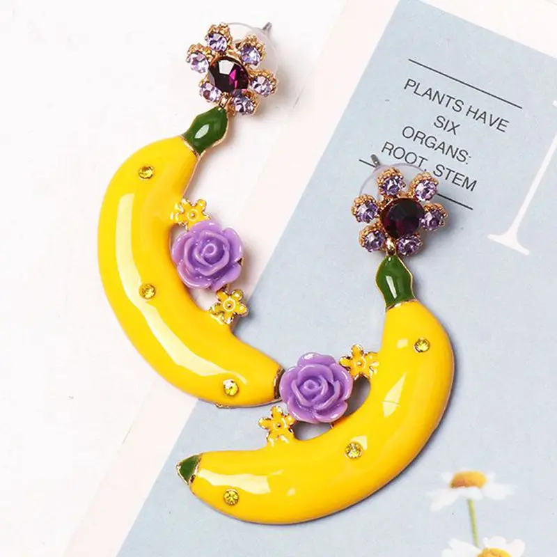 Новые супер милые Креативные желтые серьги в форме банана для женщин, милые романтические фрукты стразы, модные украшения, оптовая продажа 
Новые супер милые Креативные желтые серьги в форме банана для женщин, милые романтические фрукты стразы, модные украшения, оптовая продажа