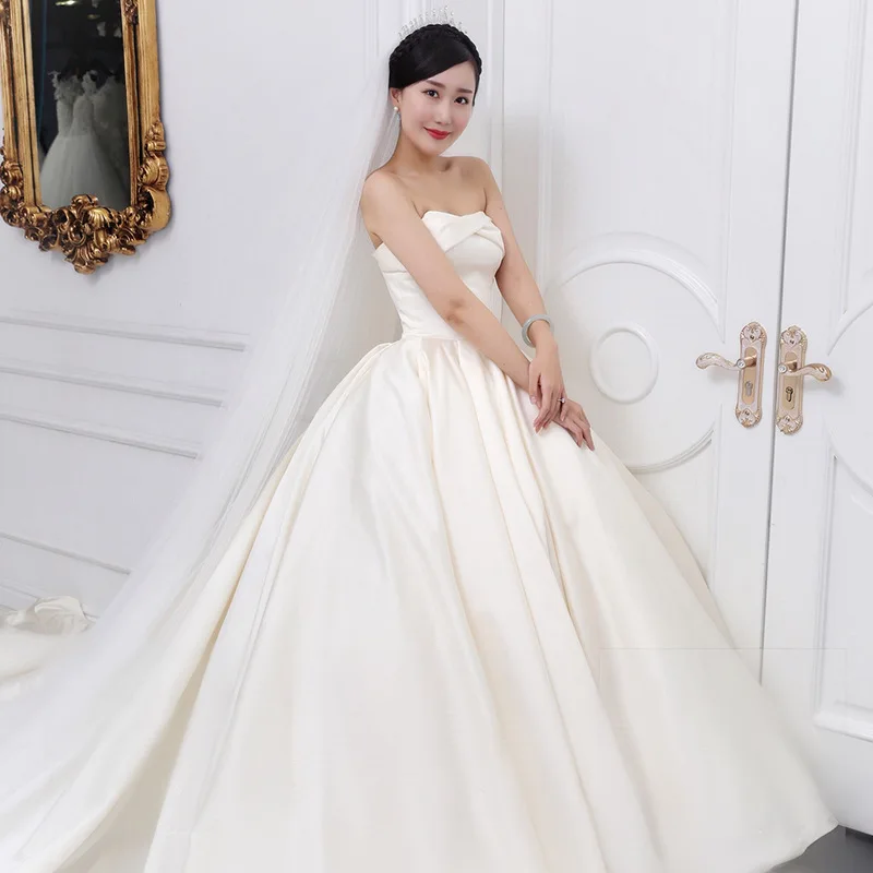2020 Real With Satin Dress 2020 New Bridal Gowns Qiu Dong Female Chun Xia Web Celebrity Show Thin Trailing That Wipe A Bosom
2020 Real With Satin Dress 2020 New Bridal Gowns Qiu Dong Female Chun Xia Web Celebrity Show Thin Trailing That Wipe A Bosom