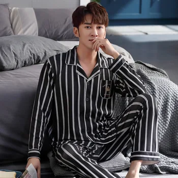Pajamas Men's Cotton Long-sleeved Trousers Thin Section Youth Korean Version Plus Size Home Service Suit Ensemble Homme Fashion
Pajamas Men's Cotton Long-sleeved Trousers Thin Section Youth Korean Version Plus Size Home Service Suit Ensemble Homme Fashion