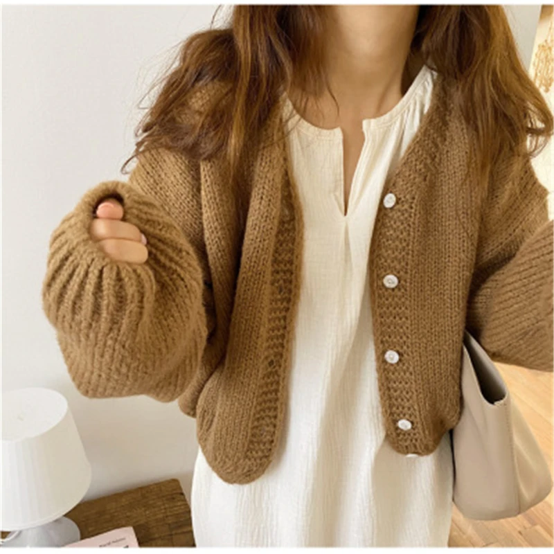2020 New Simple Short Cardigans Sweater Fall Women Sweet Korean Minimalist Casual Loose Solid Color Sweaters Jackets For Female
2020 New Simple Short Cardigans Sweater Fall Women Sweet Korean Minimalist Casual Loose Solid Color Sweaters Jackets For Female