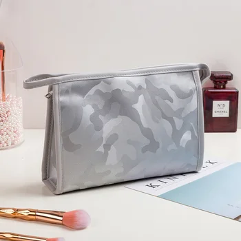 Make Up Brushes Bag 2020 Cosmetic Bag Fashion Make Up Bag make up pouch Cheap High Quality Beauty Dropshipping Wholesale
Make Up Brushes Bag 2020 Cosmetic Bag Fashion Make Up Bag make up pouch Cheap High Quality Beauty Dropshipping Wholesale
