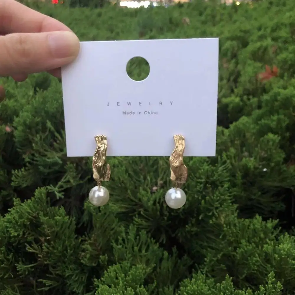 Earring femininity long summer fresh and versatile earring studs pearl new tide drop fairy sen department super fairy earring
Earring femininity long summer fresh and versatile earring studs pearl new tide drop fairy sen department super fairy earring