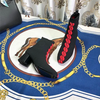 2020 New Fishion Women 's Square Toe Booties Heels Wool Weaved Sock Ankle Boots Slip on Fall Shoes Zapatos De Mujer Origin Brand
2020 New Fishion Women 's Square Toe Booties Heels Wool Weaved Sock Ankle Boots Slip on Fall Shoes Zapatos De Mujer Origin Brand