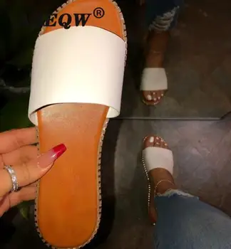 Spring / Summer New 2020 Women Outdoor Wild Flat Durable Slippers Home Casual Sandals Beach Flip Flop Ladies Non-slip Leopard 
Spring / Summer New 2020 Women Outdoor Wild Flat Durable Slippers Home Casual Sandals Beach Flip Flop Ladies Non-slip Leopard