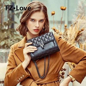 Genuine Leather Crossbody Bags for Women Chic Classic Quilted Plaid Purses Handbags Cross Over with Chain Strap Shoulder Handbag 
Genuine Leather Crossbody Bags for Women Chic Classic Quilted Plaid Purses Handbags Cross Over with Chain Strap Shoulder Handbag