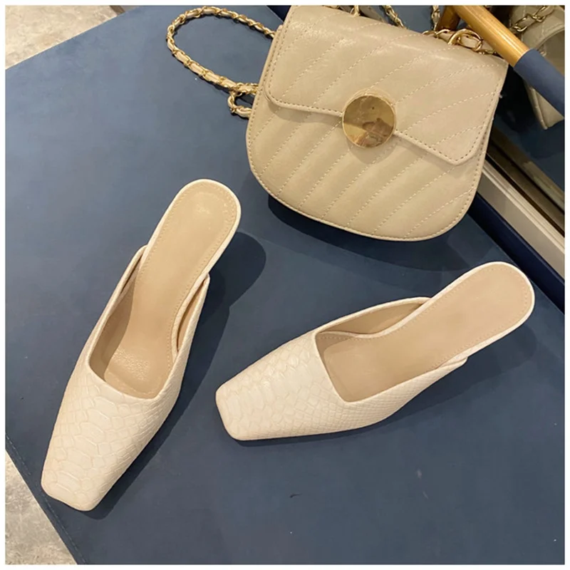 Designer 2020 Women Brand Slippers Square Toe High Heel Casual Shoes Stone Pattern Slip On Mules Spring Outdoor Slides
Designer 2020 Women Brand Slippers Square Toe High Heel Casual Shoes Stone Pattern Slip On Mules Spring Outdoor Slides