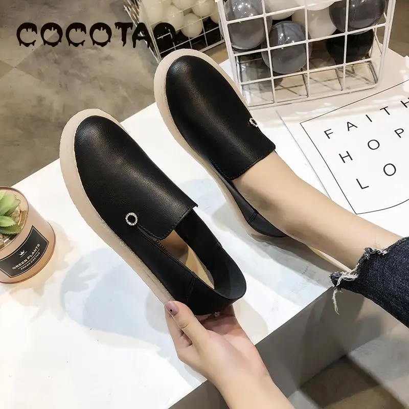 Fall 2019 New Loafers Female White Shoe With Non-slip Soft Bottom Pregnant Women Shoes A Pedal Nurse Wear Outside
Fall 2019 New Loafers Female White Shoe With Non-slip Soft Bottom Pregnant Women Shoes A Pedal Nurse Wear Outside