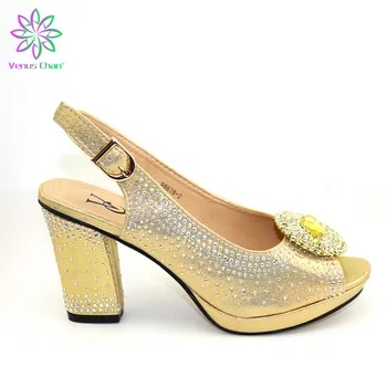 Latest Gold Color Wedding Shoes for Women Italian Shoes Decorated with Rhinestone African Shoes Nigerian Pointed Toes Party Pump 
Latest Gold Color Wedding Shoes for Women Italian Shoes Decorated with Rhinestone African Shoes Nigerian Pointed Toes Party Pump