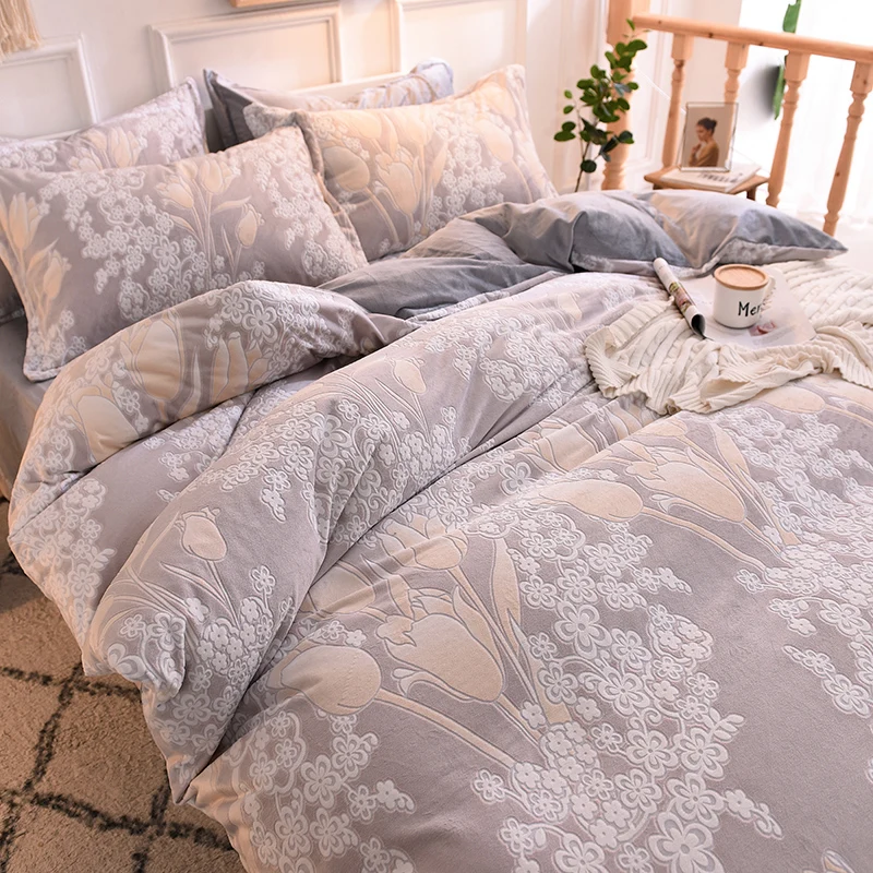 Home 3/4pcs/set Winter Bedding Set 6D Carved Crystal Velvet Duvet Cover Flat Sheet Pillowcase Soft Warm Washable Bed Quilt Cover
Home 3/4pcs/set Winter Bedding Set 6D Carved Crystal Velvet Duvet Cover Flat Sheet Pillowcase Soft Warm Washable Bed Quilt Cover
