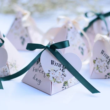 10Pcs Triangular Pyramid Candy Box Wedding Favors and Gift Box Paper Box Packaging for Wedding Decoration Party Supplies
10Pcs Triangular Pyramid Candy Box Wedding Favors and Gift Box Paper Box Packaging for Wedding Decoration Party Supplies