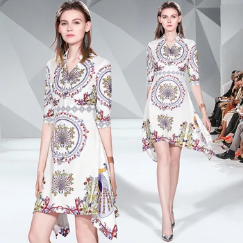 2019 Fall Vintage Irregular Women Dress Runway Cartoon Peacock Flower Print V-Neck Three Quarter Sleeve High Waist Mini Dresses
2019 Fall Vintage Irregular Women Dress Runway Cartoon Peacock Flower Print V-Neck Three Quarter Sleeve High Waist Mini Dresses