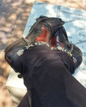 Men's Shoes New for 2020 High Quality Men Pu Leather Western Safety Boots Male Vinage Classic Cowboy Boots Soulier Homme 4M667 
Men's Shoes New for 2020 High Quality Men Pu Leather Western Safety Boots Male Vinage Classic Cowboy Boots Soulier Homme 4M667