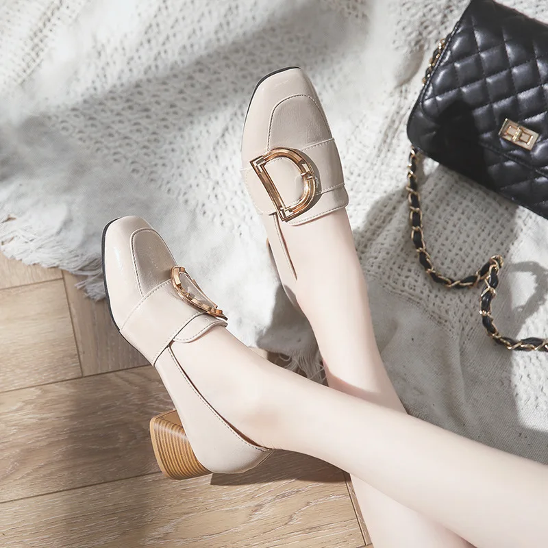 Soft Girl Small Documentary Female Spring 2019 the Girls' Middle School Korean-style Versatile Square Head Chunky Leather Shoes
Soft Girl Small Documentary Female Spring 2019 the Girls' Middle School Korean-style Versatile Square Head Chunky Leather Shoes