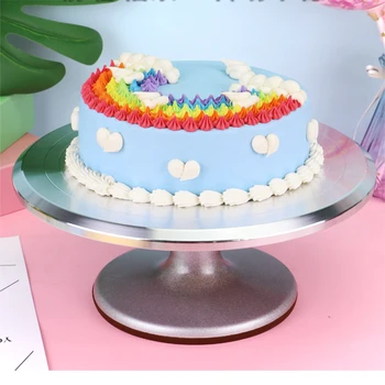 High quality cake rack craft turntable platform cake turntable rotating cake baking decoration tool nozzle spatula
High quality cake rack craft turntable platform cake turntable rotating cake baking decoration tool nozzle spatula