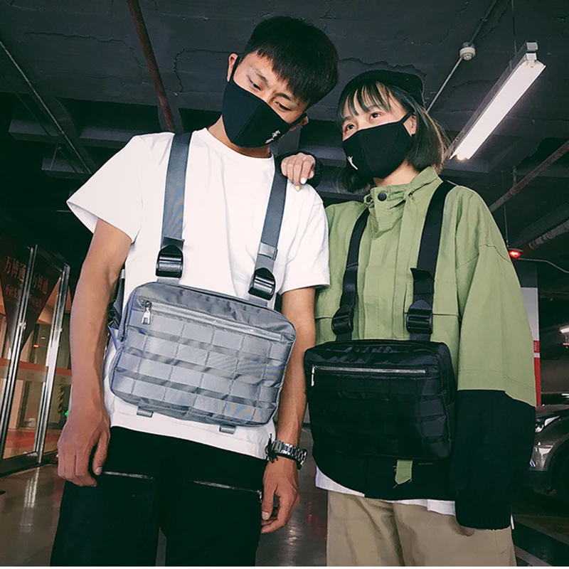 April MOMO 2019 Chest Rig Bags Adjustable Tactical Pocket Hip Hop Streetwear Functional Tactical Breast Bag Cross Shoulder Bag 
April MOMO 2019 Chest Rig Bags Adjustable Tactical Pocket Hip Hop Streetwear Functional Tactical Breast Bag Cross Shoulder Bag