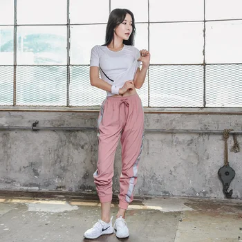 Two-piece Set Yoga Suit Female Gym Running Sports Suit Quick-drying Workout Clothes 
Two-piece Set Yoga Suit Female Gym Running Sports Suit Quick-drying Workout Clothes