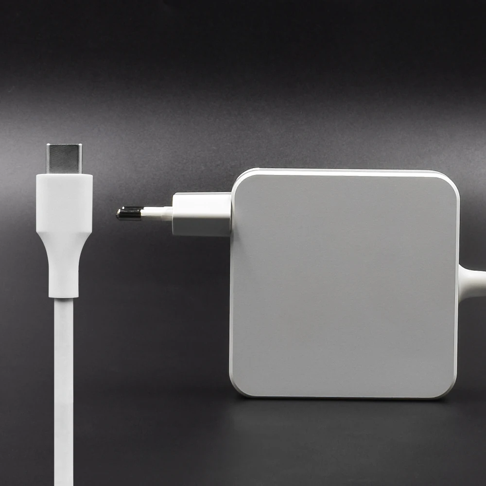 BINFUL 20.3V 3A 61W Type C USB-C Power Adapter Charger For Latest Macbook Pro 13 inch A1706 A1707 A1708A A1718 Made In 2016
BINFUL 20.3V 3A 61W Type C USB-C Power Adapter Charger For Latest Macbook Pro 13 inch A1706 A1707 A1708A A1718 Made In 2016