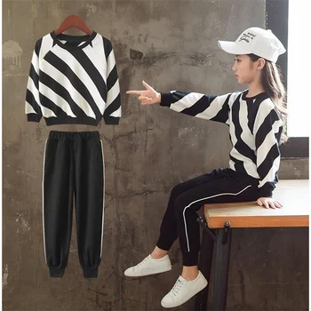 Spring Stripe Tops+Solid Pants 2Pcs Girls Clothing Sets For Children 2020 Out Clothing Suits Outwear Fashion Sets
Spring Stripe Tops+Solid Pants 2Pcs Girls Clothing Sets For Children 2020 Out Clothing Suits Outwear Fashion Sets