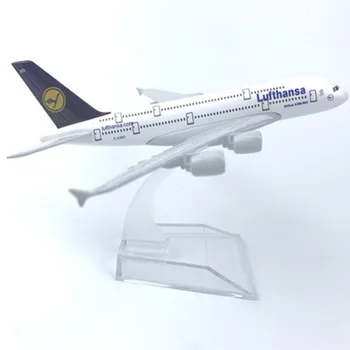 Germany Lufthansa aircraft A380 Airplane model Plane model 16CM Air Passenger plane model Alloy Metal Aircraft model Toy
Germany Lufthansa aircraft A380 Airplane model Plane model 16CM Air Passenger plane model Alloy Metal Aircraft model Toy