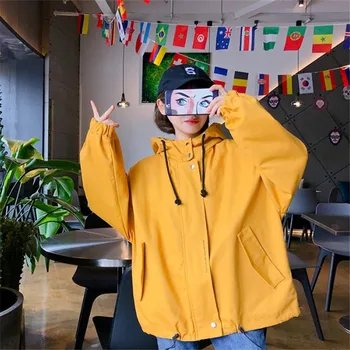 Spring 2020 New Plus Size Letter Printing Big Pocket Hooded Windbreaker Coats Women Loose Harajuku Casual Trench Coat Outerwear
Spring 2020 New Plus Size Letter Printing Big Pocket Hooded Windbreaker Coats Women Loose Harajuku Casual Trench Coat Outerwear