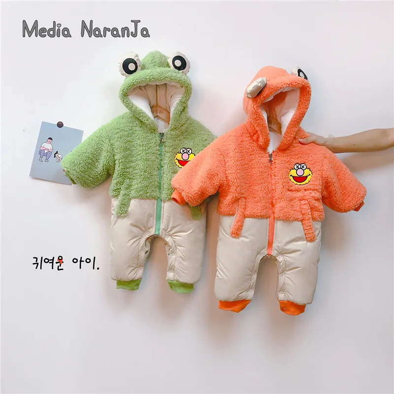 Baby winter warm plus velvet padded long-sleeved clothes boys girls children cute cartoon jumpsuit twins romper
Baby winter warm plus velvet padded long-sleeved clothes boys girls children cute cartoon jumpsuit twins romper