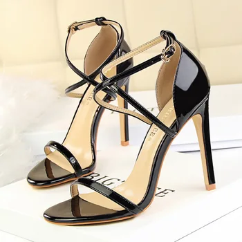 Sexy Cross-Strap Buckle Women Party Sandals Nice Pop Summer Solid Patent Leather Open Toe Concise 11cm High Heels Shoes Woman 
Sexy Cross-Strap Buckle Women Party Sandals Nice Pop Summer Solid Patent Leather Open Toe Concise 11cm High Heels Shoes Woman
