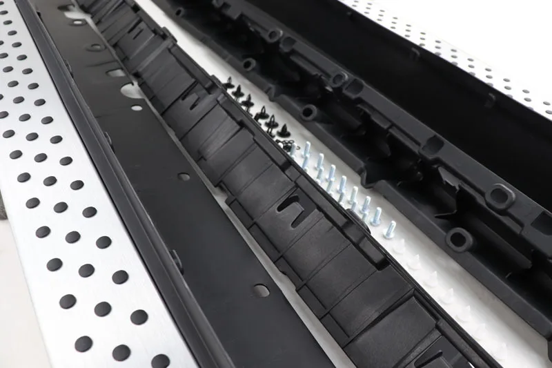 Bệ bước chân BMW X5 E70 2008 - 2013 chấm bi 11 H2653afaa21214801a80f394d187e407dr